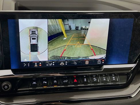 Used 2026 Chevrolet Silverado 1500 ZR2 image 14