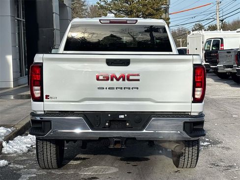 Certified 2022 GMC Sierra 2500 Pro w/ Convenience Package image 4