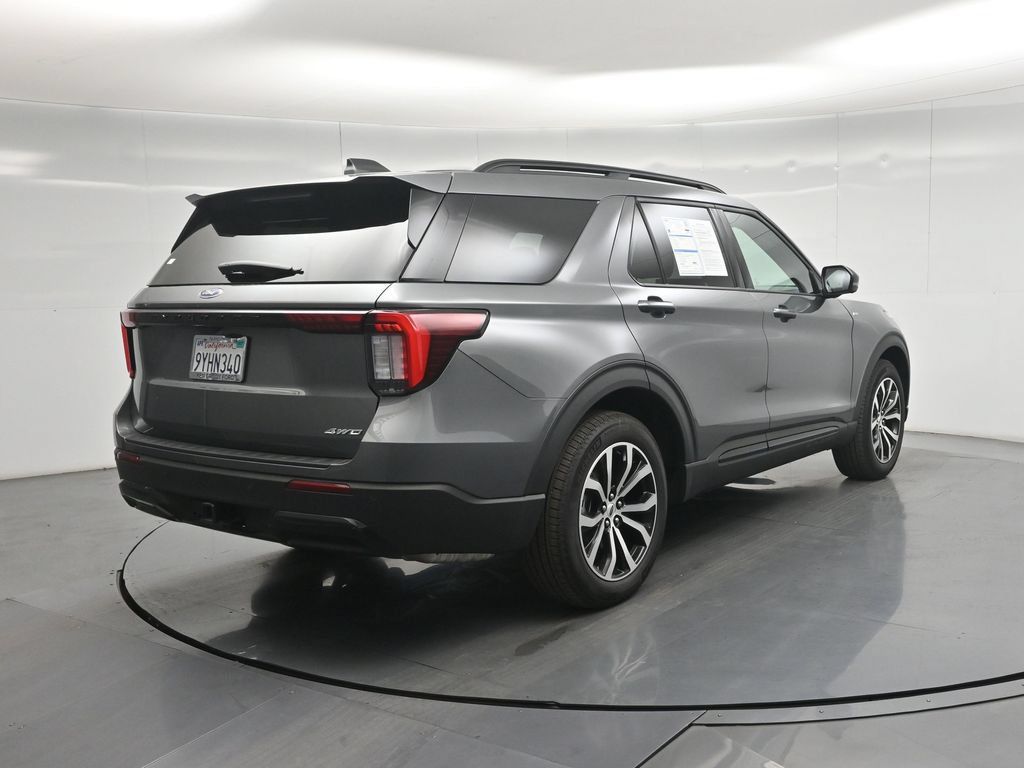 Certified 2026 Ford Explorer ST-Line AWD/4WD image 26