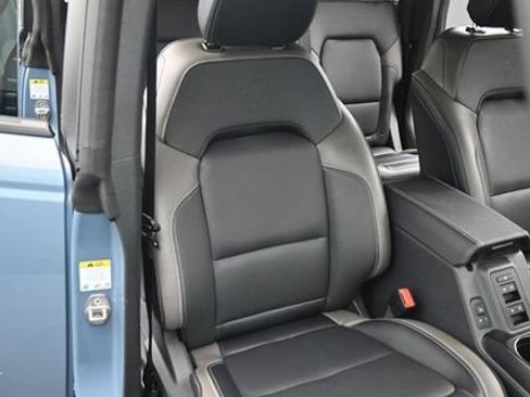 Used 2025 Ford Bronco Outer Banks AWD/4WD image 15