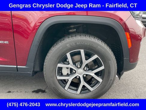Certified 2023 Jeep Grand Cherokee Limited w/ Luxury Tech Group II AWD/4WD image 7