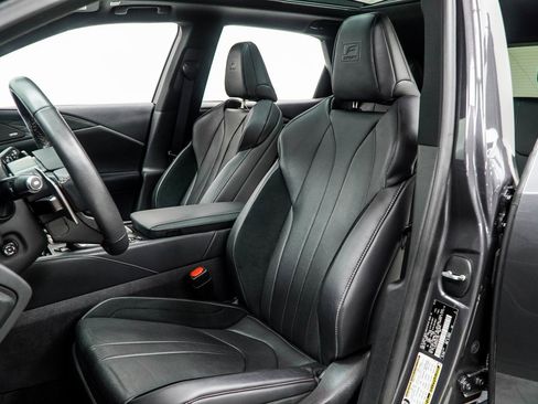 Used 2024 Lexus RX 500h F Sport image 40