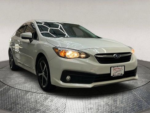 Used 2022 Subaru Impreza Premium image 2
