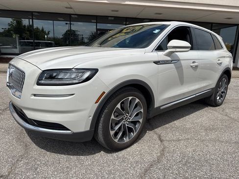Used 2023 Lincoln Nautilus Reserve w/ Equipment Group 201A AWD/4WD image 6