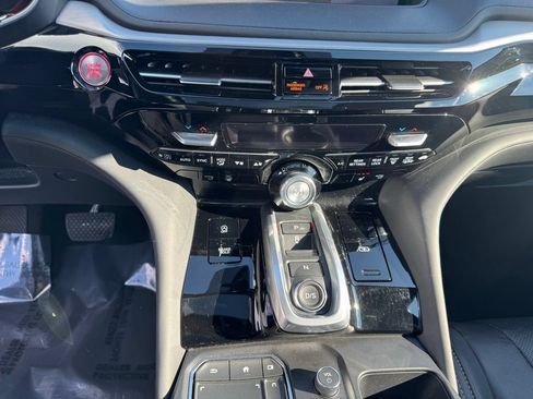 Used 2023 Acura MDX SH-AWD w/ Technology Package image 26