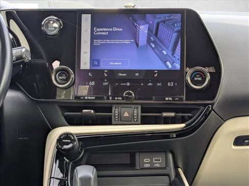 Used 2024 Lexus NX 250 FWD image 14