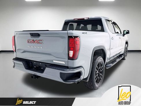 Used 2024 GMC Sierra 1500 Elevation AWD/4WD image 8