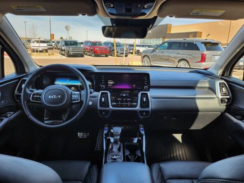 Used 2023 Kia Sorento SX image 16