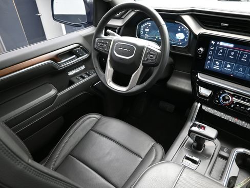 Used 2024 GMC Sierra 1500 Denali w/ Denali Reserve Package image 23