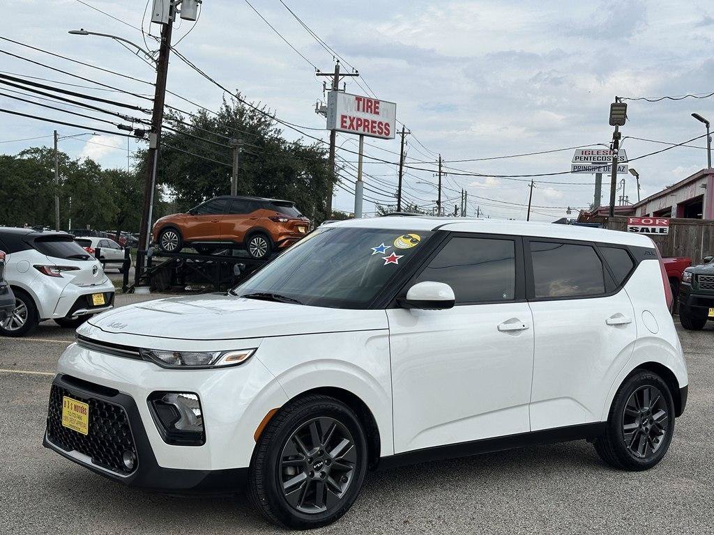 Used 2022 Kia Soul EX FWD image 3