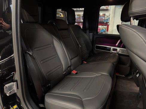 Used 2025 Mercedes-Benz G 550 image 19