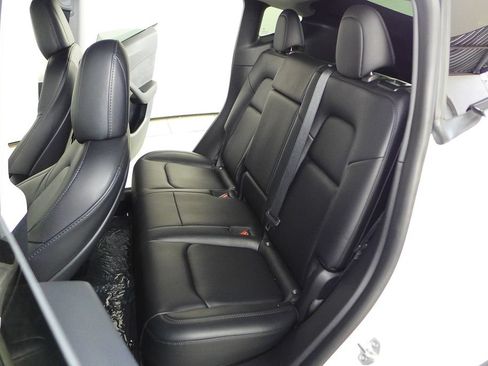 Used 2022 Tesla Model Y Performance AWD/4WD image 21