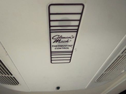 Used 2018 Mercedes-Benz Sprinter 3500 image 26