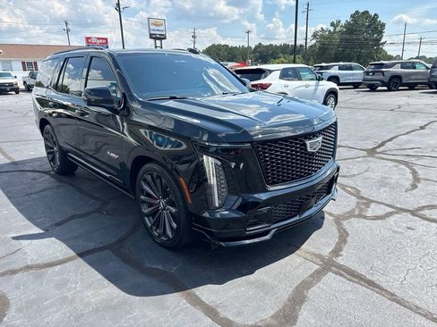 Used 2025 Cadillac Escalade V w/ LPO, Floor Liner Package AWD/4WD image 16