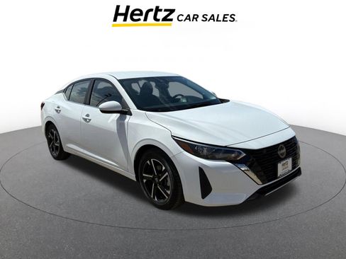 Used 2025 Nissan Sentra SV image 1