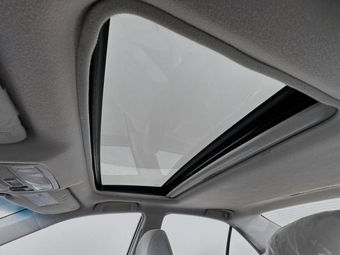 Used 2011 Toyota Camry LE w/ LE Extra-Value Pkg image 19