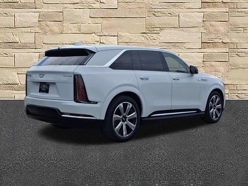 Used 2025 Cadillac Escalade IQ Luxury 2 AWD/4WD image 4