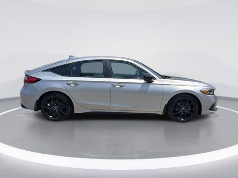 Used 2024 Honda Civic Sport image 3