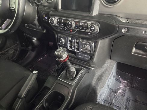 Used 2021 Jeep Wrangler Unlimited Sport AWD/4WD image 32