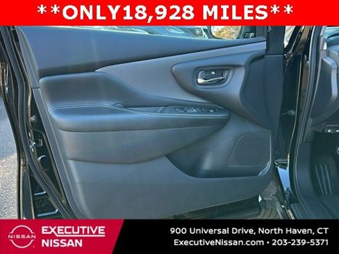 Certified 2024 Nissan Murano SV w/ SV Midnight Edition Package image 8