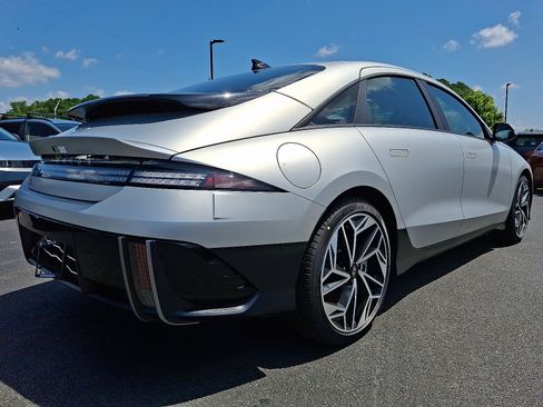 New 2025 Hyundai Ioniq 6 SEL image 4