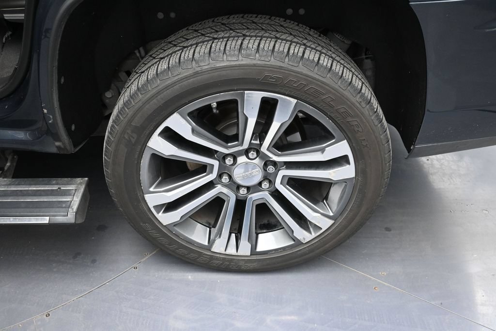 Used 2019 GMC Yukon Denali w/ Denali Ultimate Package AWD/4WD image 16