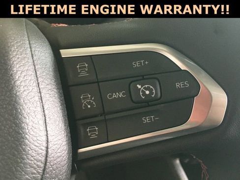 New 2026 Jeep Compass Trailhawk w/ Sun, Sound & Navigation Group image 17