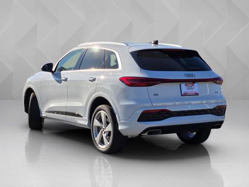 New 2025 Audi Q5 Premium Plus image 4