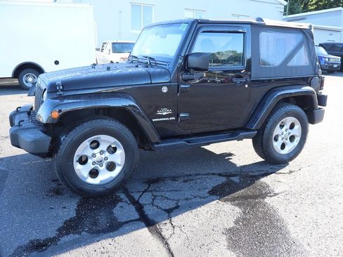 Used 2015 Jeep Wrangler Sahara w/ Trailer Tow Group AWD/4WD image 2