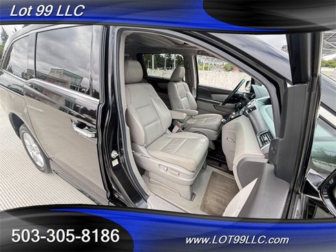 Used 2011 Honda Odyssey Touring image 21