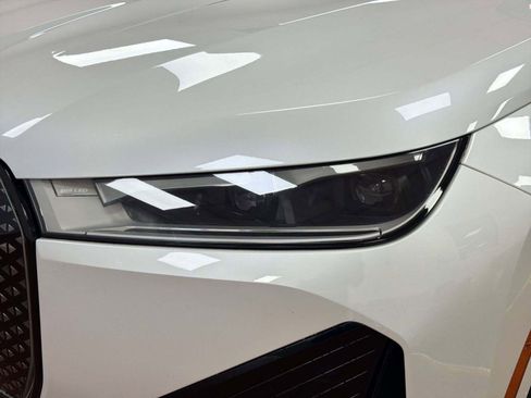 Used 2024 BMW iX xDrive50 w/ Sport Package AWD/4WD image 11