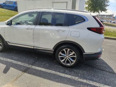 Used 2020 Honda CR-V Touring image 11