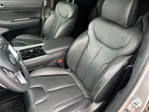 Used 2024 Hyundai Palisade Calligraphy image 19