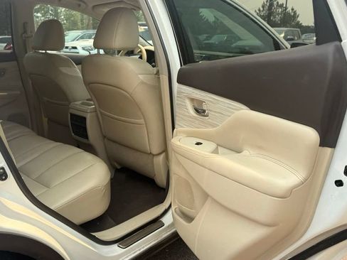 Used 2017 Nissan Murano Platinum AWD/4WD image 13