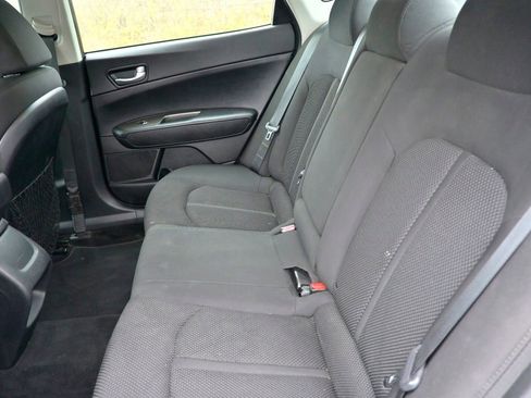 Used 2019 Kia Optima LX image 15