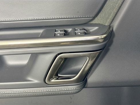 Used 2024 Rivian R1S Adventure image 22