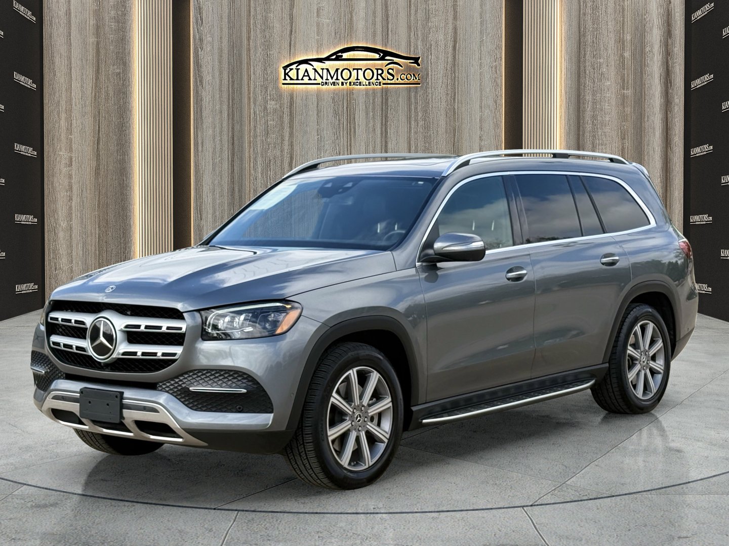 Used 2022 Mercedes-Benz GLS 450 4MATIC image 3