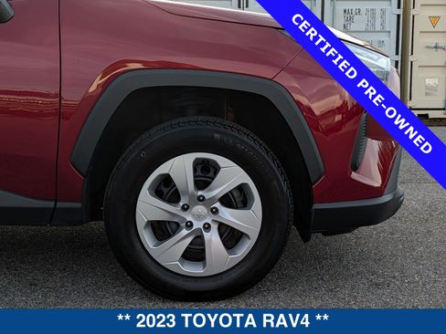 Used 2023 Toyota RAV4 LE AWD/4WD image 12