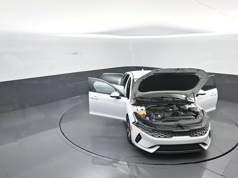 Used 2023 Kia K5 LXS FWD image 43