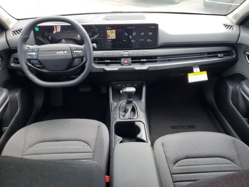 New 2025 Kia K4 EX image 14