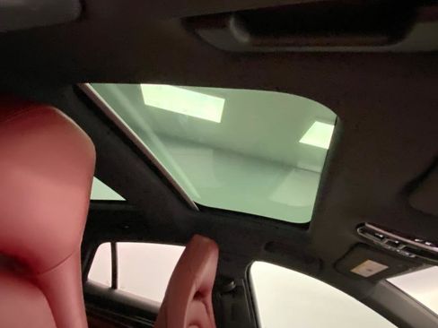 Used 2017 Porsche Panamera 4 image 24