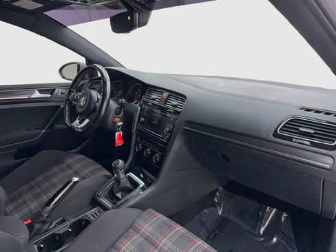 Used 2018 Volkswagen GTI S FWD image 40