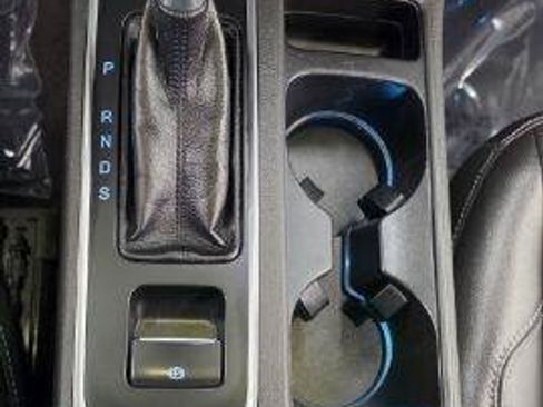 Used 2017 Ford Escape Titanium AWD/4WD image 18