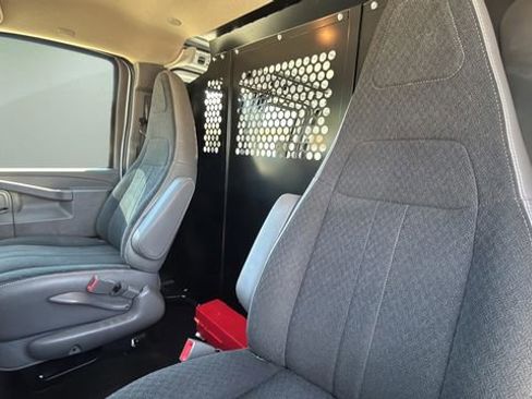 Used 2024 GMC Savana 2500 w/ Driver Convenience Package RWD image 20