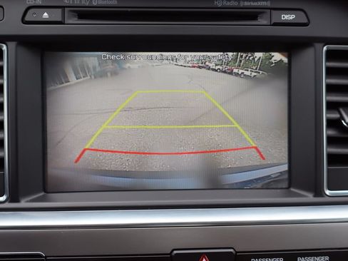 Used 2016 Hyundai Sonata Limited w/ Option Group 04 FWD image 12