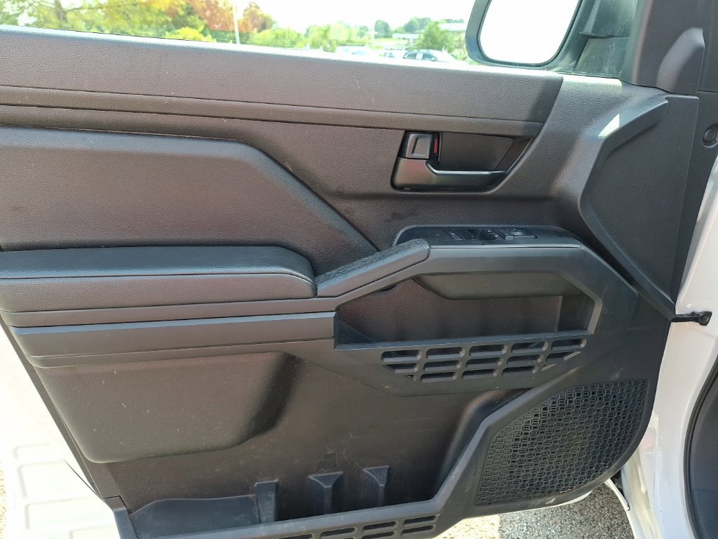 Used 2024 Toyota Tacoma SR RWD image 11