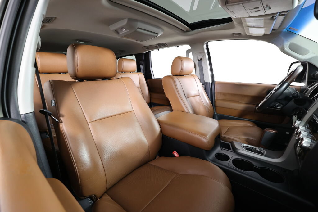 Used 2014 Toyota Sequoia Platinum AWD/4WD image 29