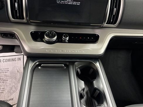New 2026 Ford Expedition Active AWD/4WD image 12
