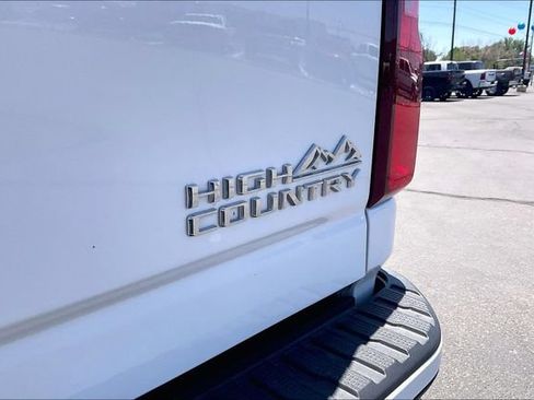 Used 2024 Chevrolet Silverado 3500 High Country w/ High Country Premium Package AWD/4WD image 34
