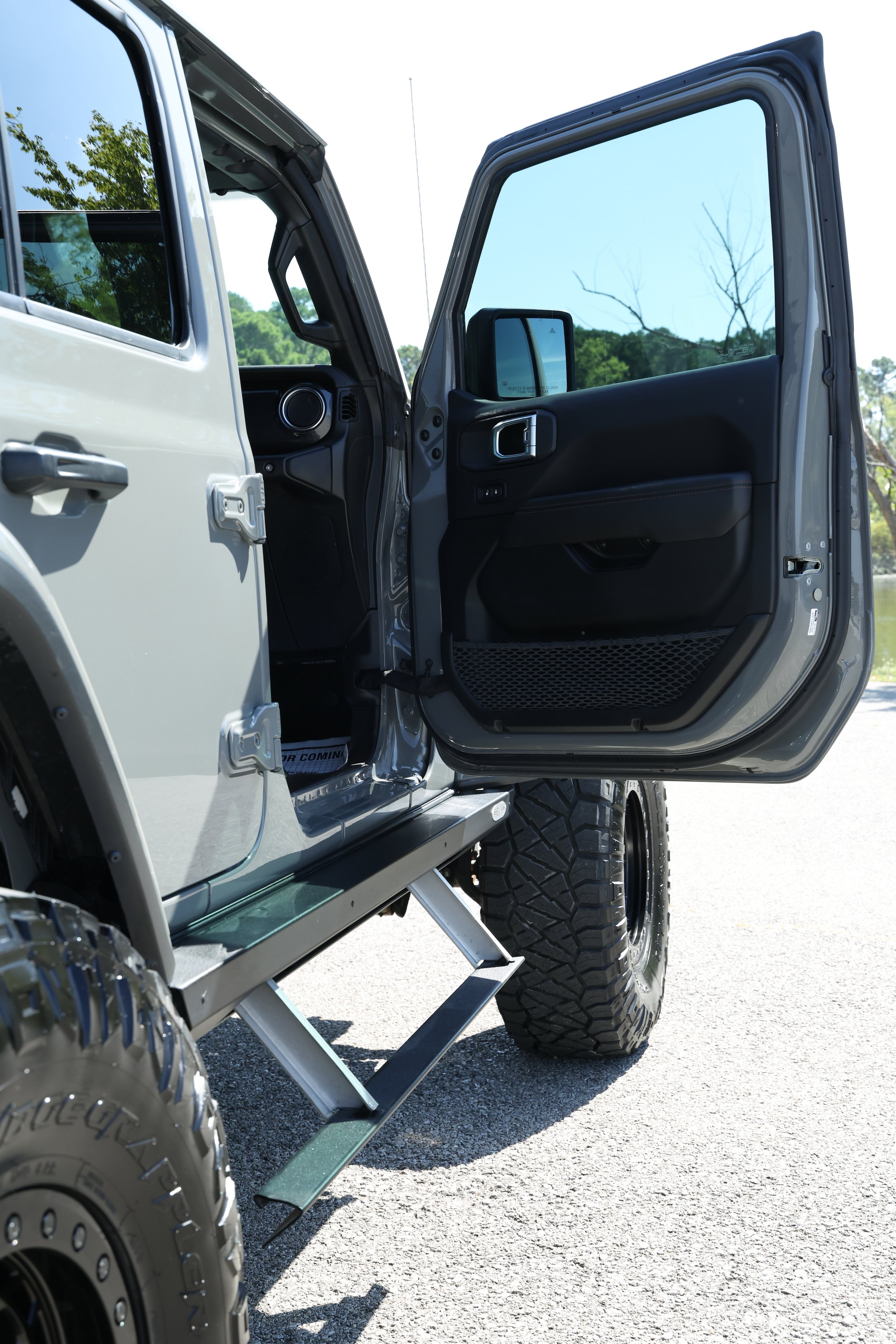 Used 2023 Jeep Wrangler Unlimited Rubicon 392 w/ Trailer Tow Package AWD/4WD image 19